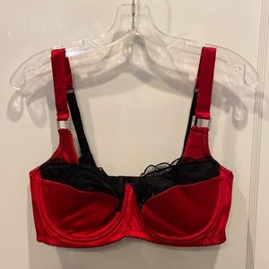 Sexy red and black with lace 38DD bra BN530